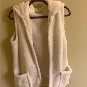 Fluffy hooded Vest
